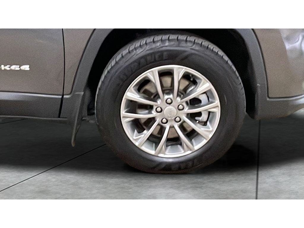 2021 Jeep Cherokee Latitude Plus