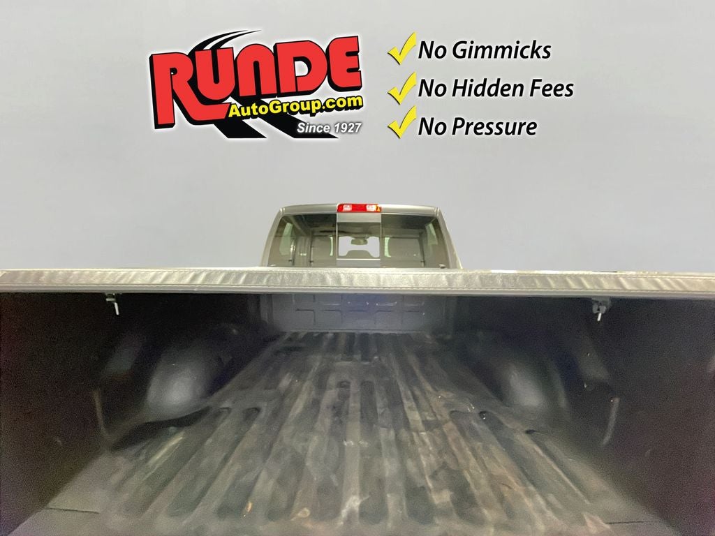 2017 RAM 1500 Limited Crew Cab 4x4 6'4" Box