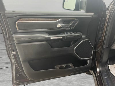 2019 RAM 1500 Laramie Crew Cab 4x4 5'7" Box