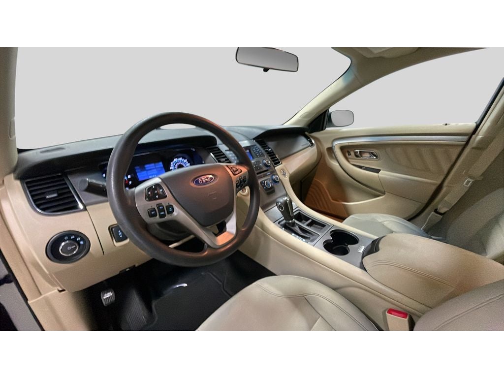 2015 Ford Taurus SE