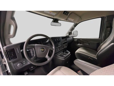2024 Chevrolet Express Passenger 3500 1LT
