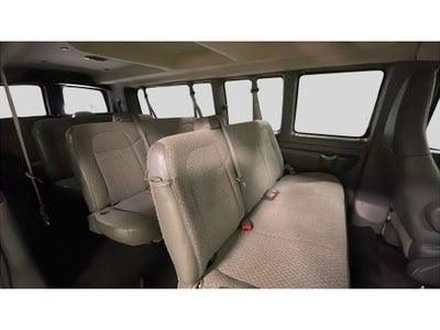 2024 Chevrolet Express Passenger 3500 1LT