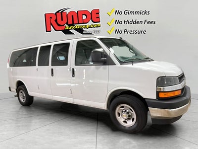 2024 Chevrolet Express Passenger 3500 1LT