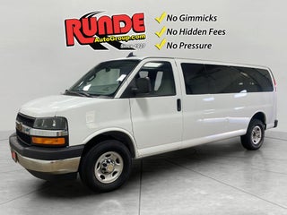 2024 Chevrolet Express Passenger 3500 1LT