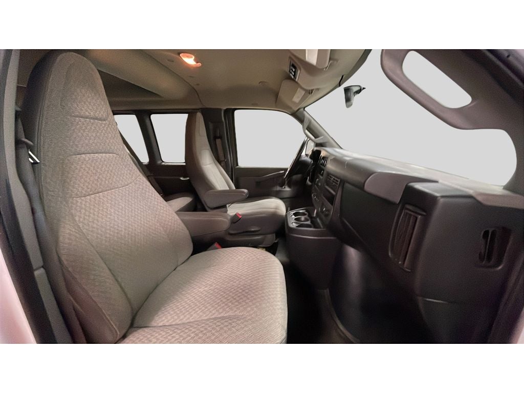 2018 Chevrolet Express Passenger 3500 LT