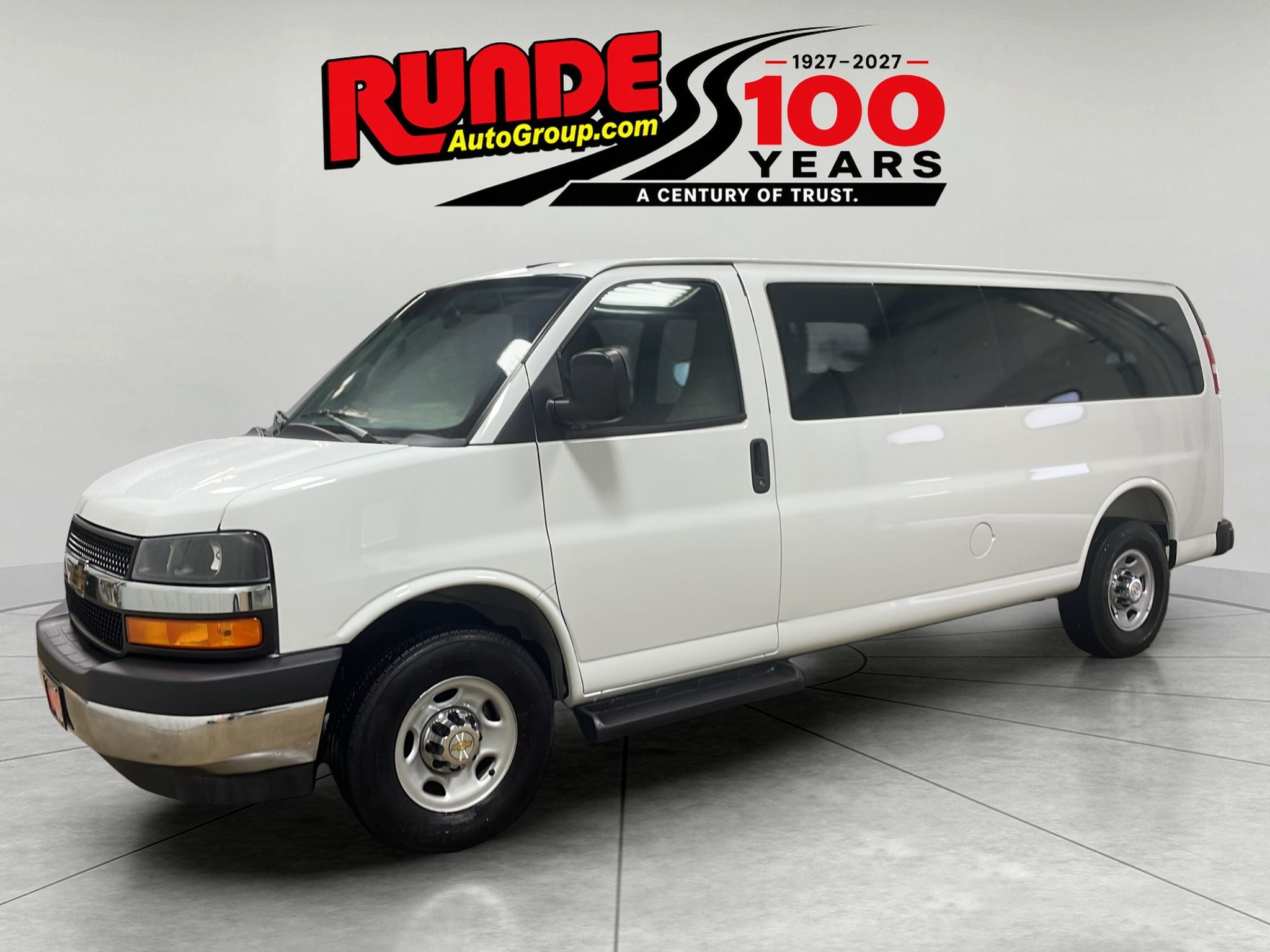 2025 Chevrolet Express Passenger