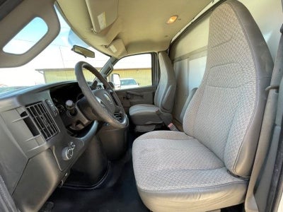 2016 Chevrolet Express Cutaway 3500 3500