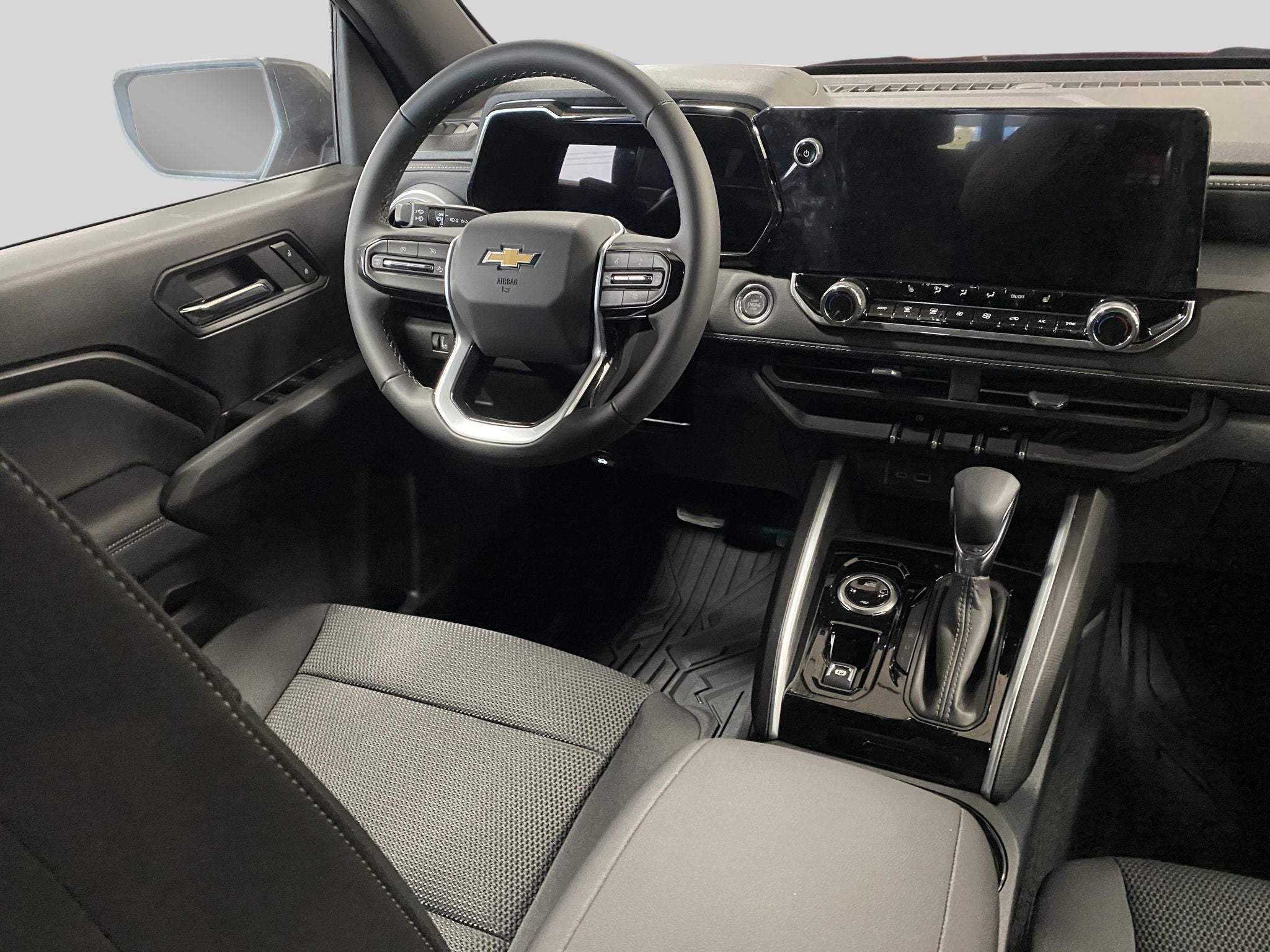 2026 Chevrolet Colorado LT - Photo 11