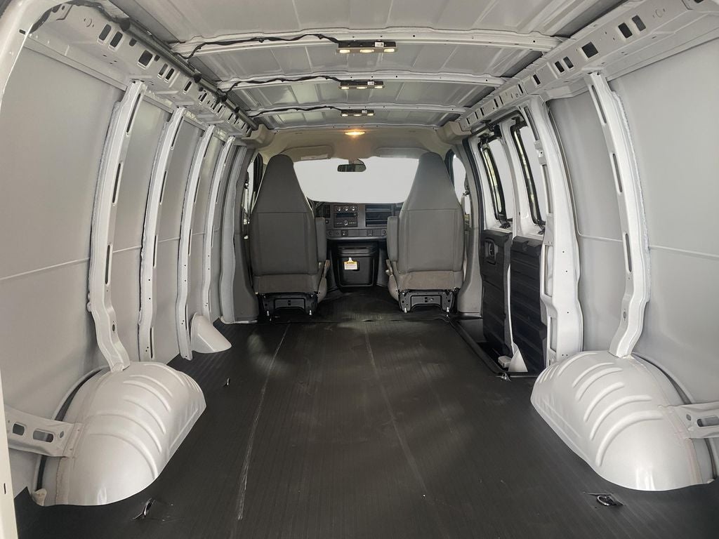 2026 Chevrolet Express Cargo 1WT