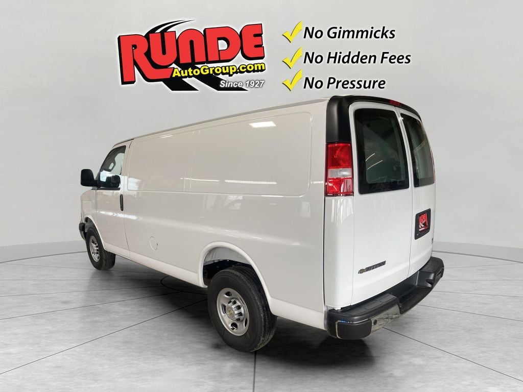 2026 Chevrolet Express Cargo 1WT