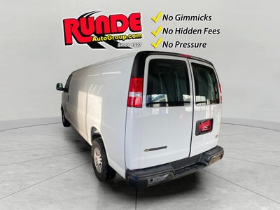 2025 Chevrolet Express Cargo 3500 WT