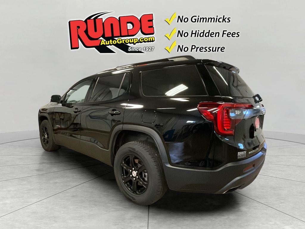 2022 GMC Acadia AT4