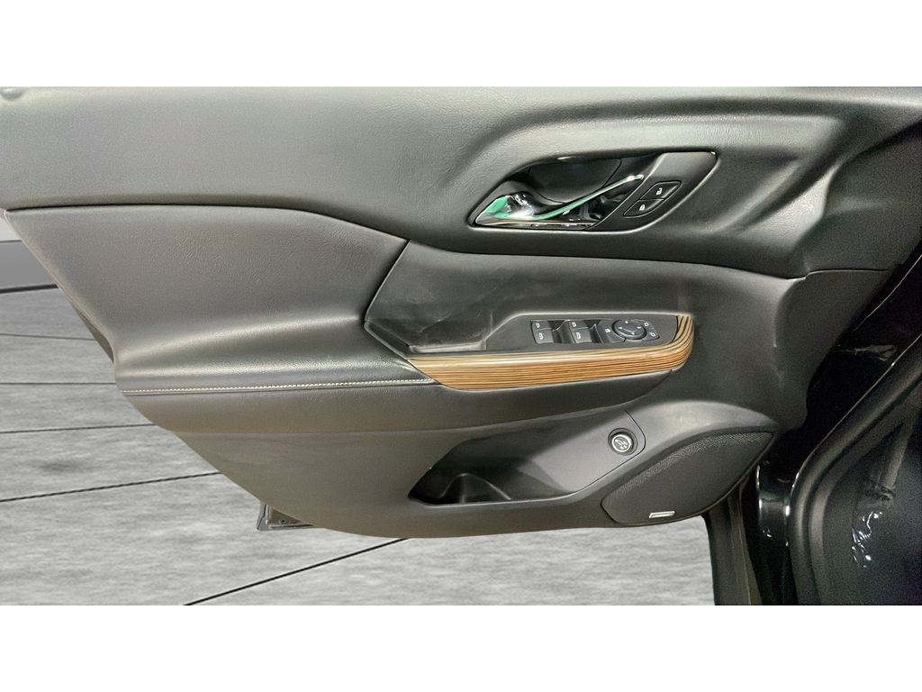 2017 GMC Acadia SLE