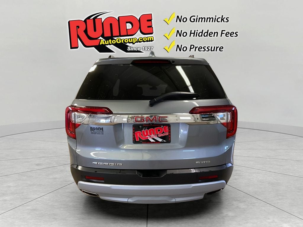 2023 GMC Acadia SLT