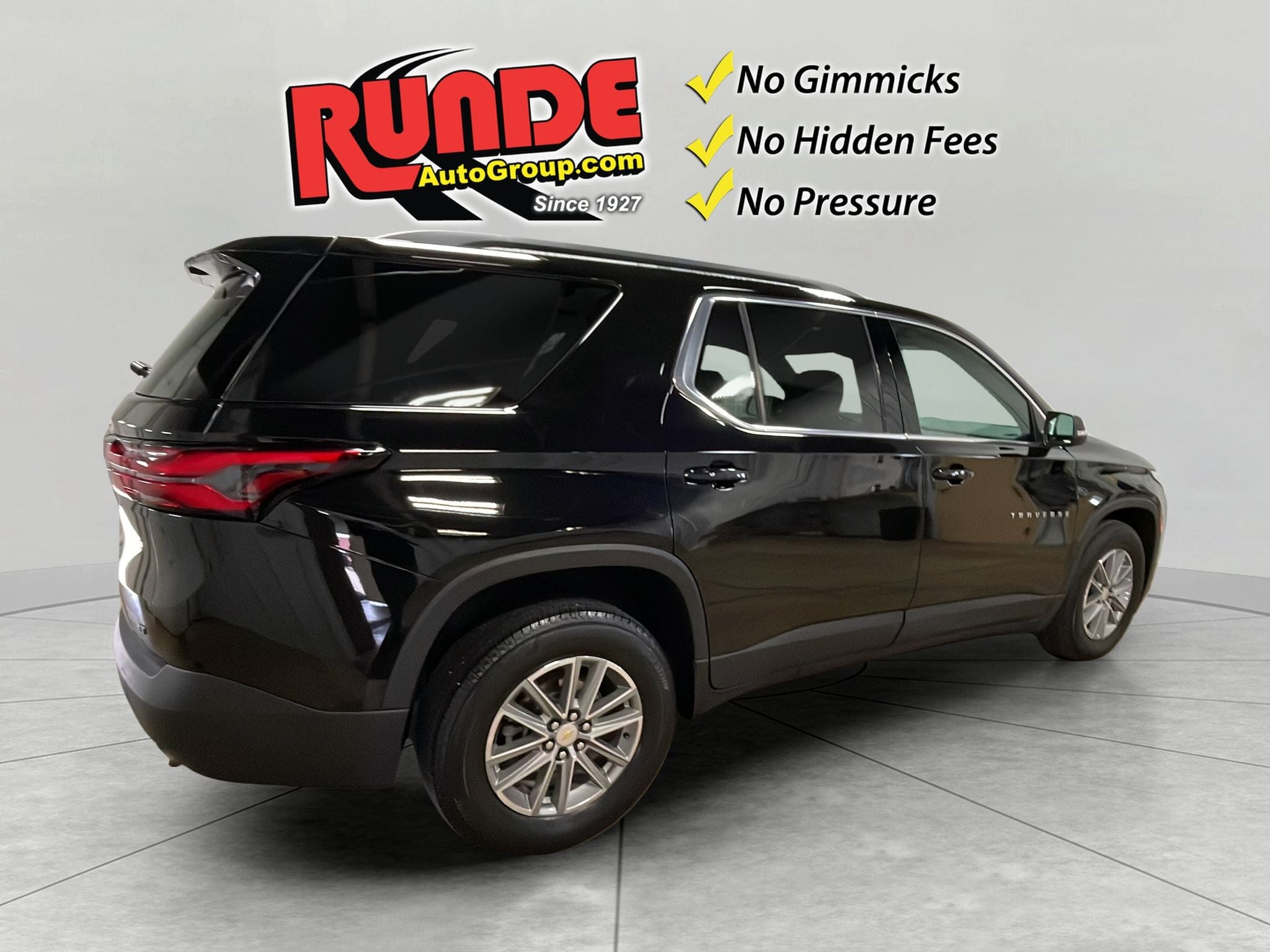 2023 Chevrolet Traverse LT Cloth