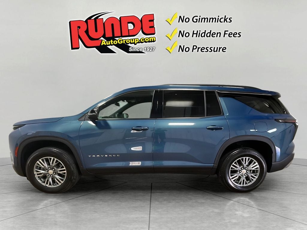2025 Chevrolet Traverse LT