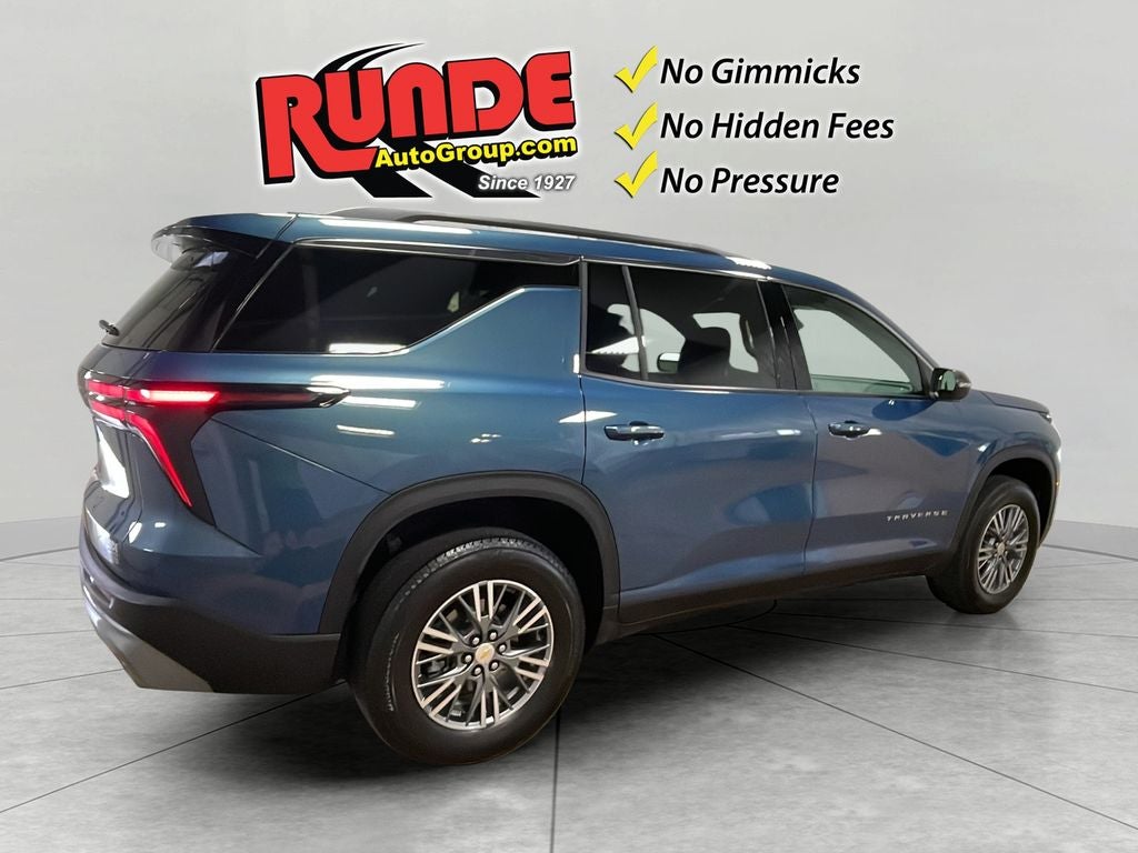 2025 Chevrolet Traverse LT