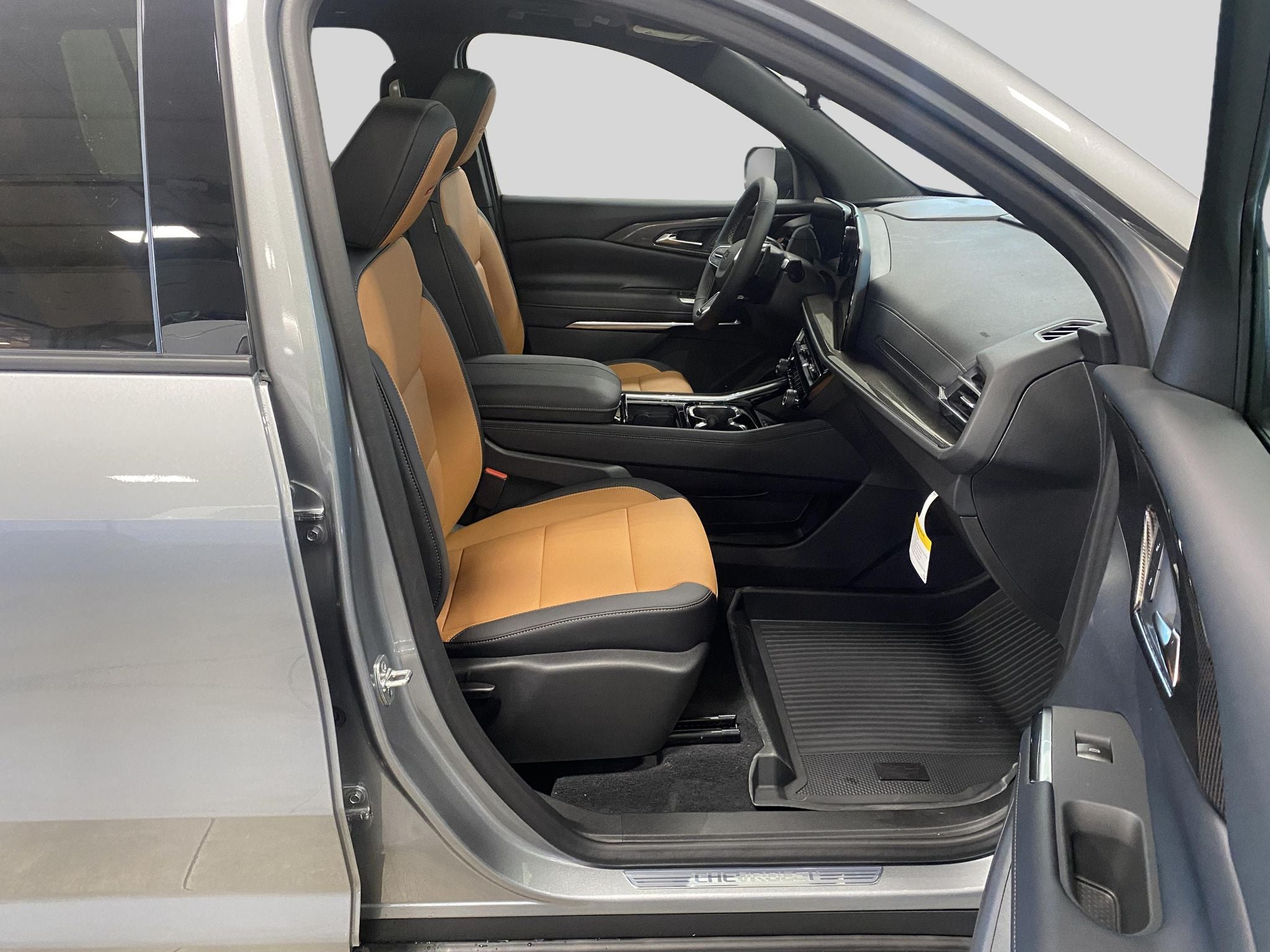 2027 Chevrolet Traverse Z71 - Photo 15