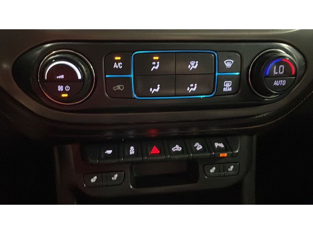2021 GMC Canyon 4WD AT4 w/Leather