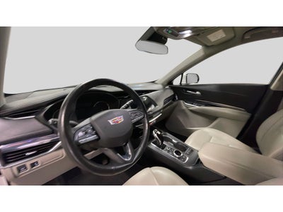 2022 Cadillac XT4 Luxury