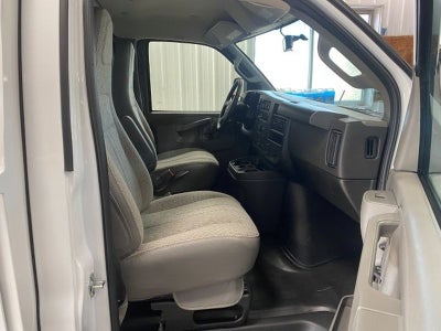 2026 Chevrolet Express Cutaway 3500 1WT