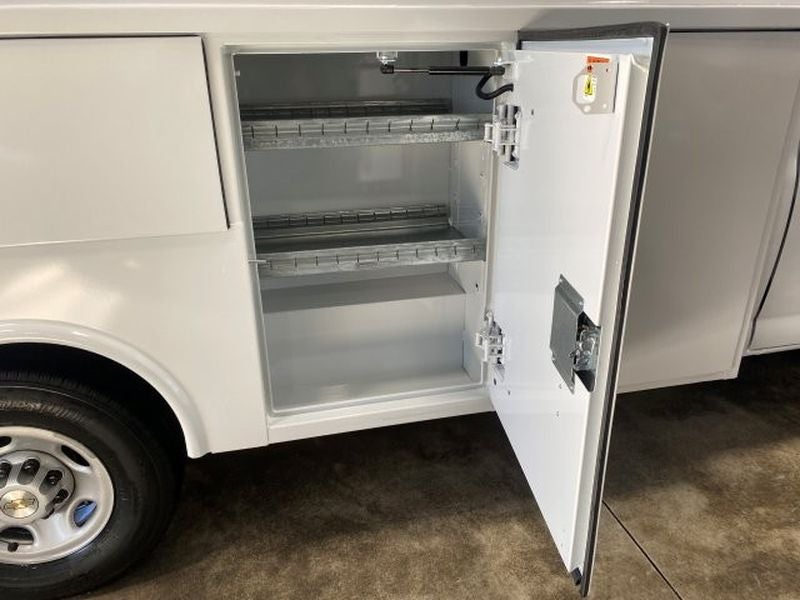 2026 Chevrolet Express Cutaway 3500 1WT