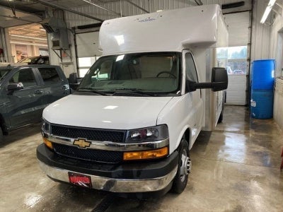 2025 Chevrolet Express Cutaway 3500 1WT