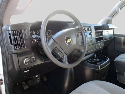 2017 Chevrolet Express Cutaway 4500 4500 Series