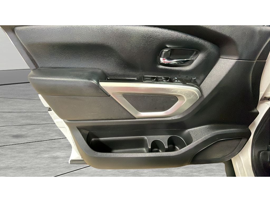 2017 Nissan Titan XD SV