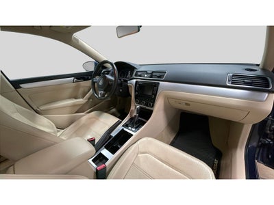 2012 Volkswagen Passat 2.0L TDI SE