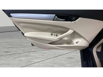 2012 Volkswagen Passat 2.0L TDI SE