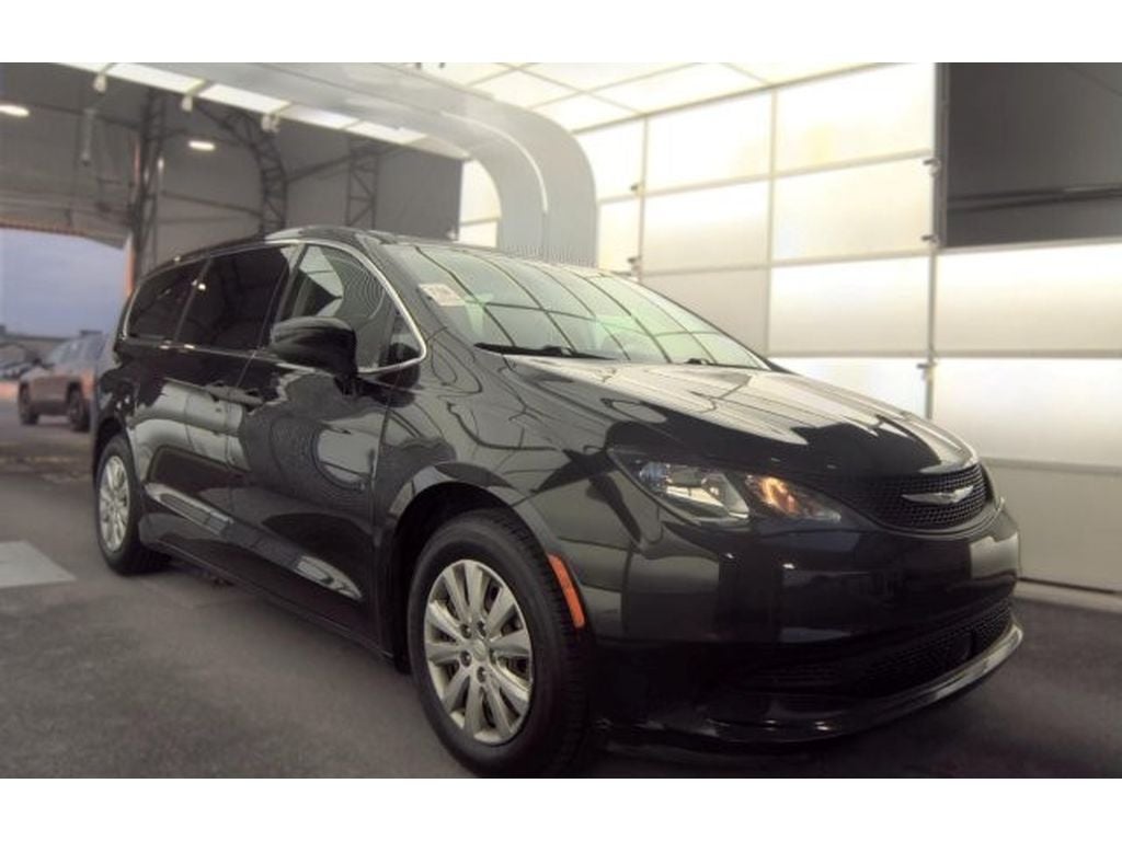 Used 2021 Chrysler Voyager L with VIN 2C4RC1AG8MR552356 for sale in East Dubuque, IL
