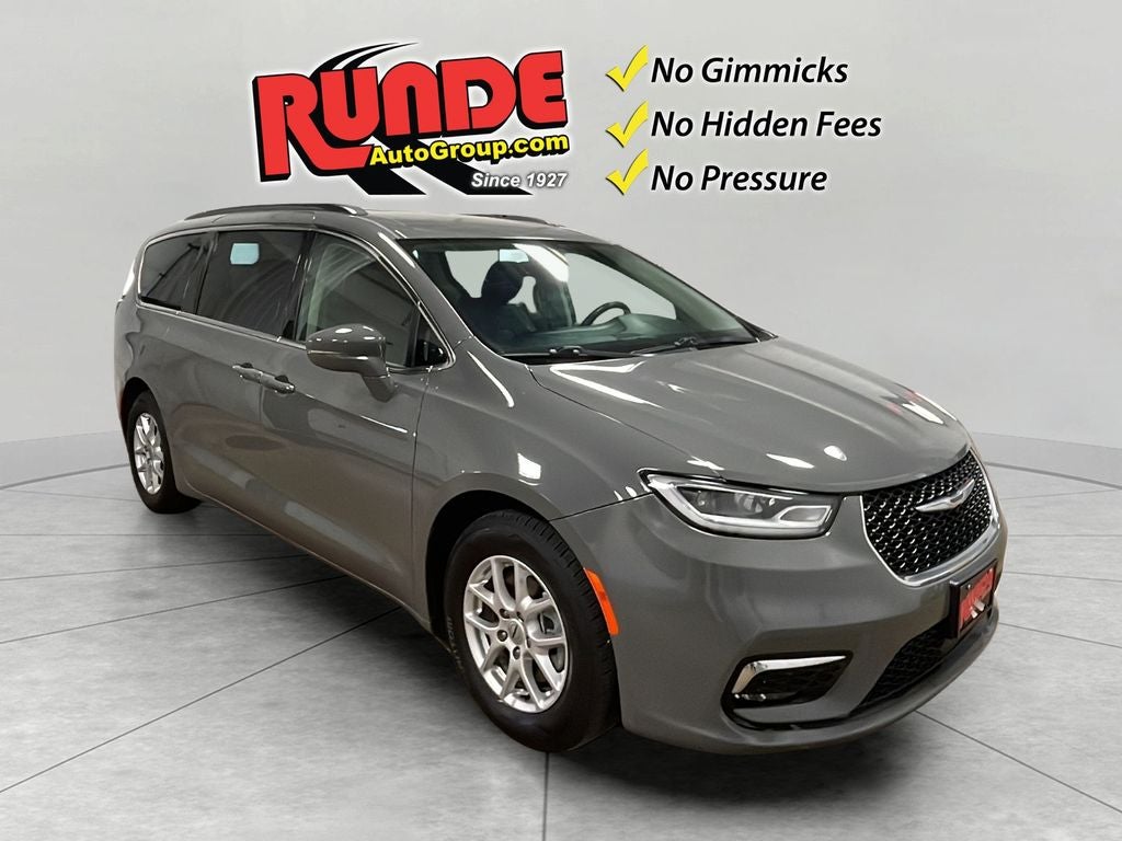 2022 Chrysler Pacifica Touring L