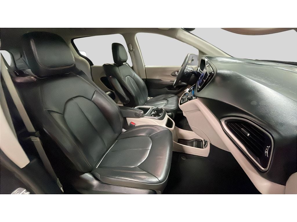 2020 Chrysler Pacifica Touring L Plus