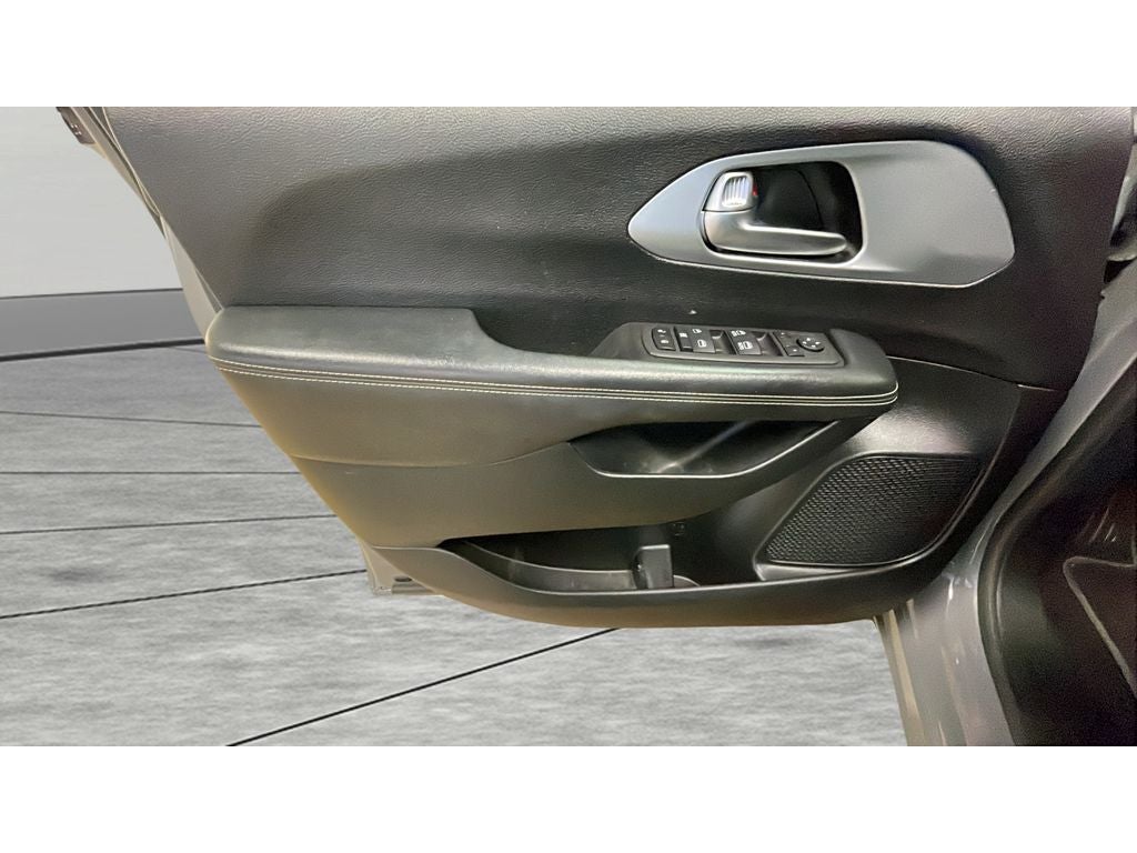 2023 Chrysler Pacifica Touring