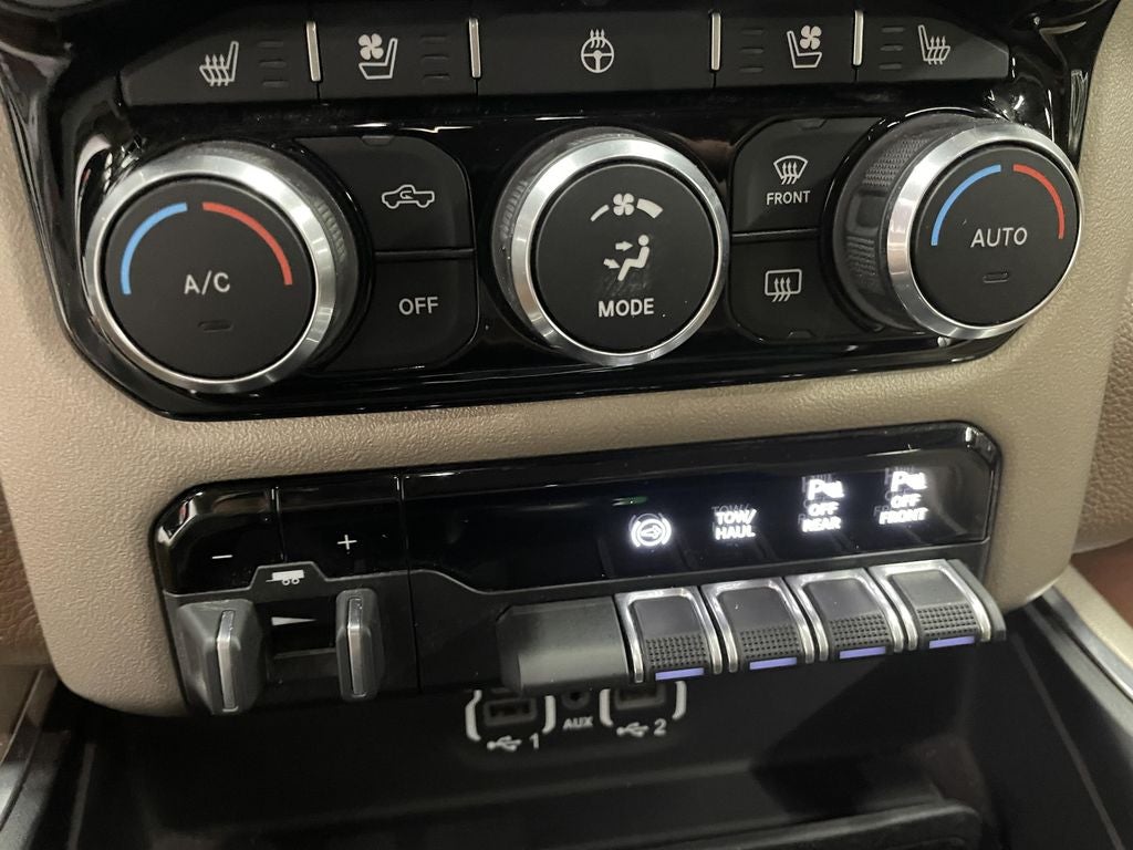 2020 RAM 3500 Laramie Crew Cab 4x4 6'4" Box