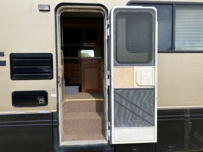 1999 Ford Super Duty F-550 Motorhom MH