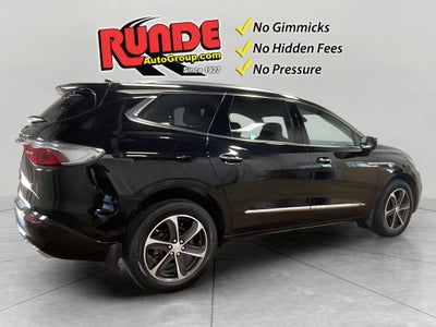 2022 Buick Enclave Essence