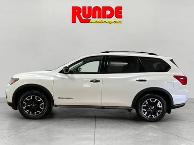 2020 Nissan Pathfinder SV
