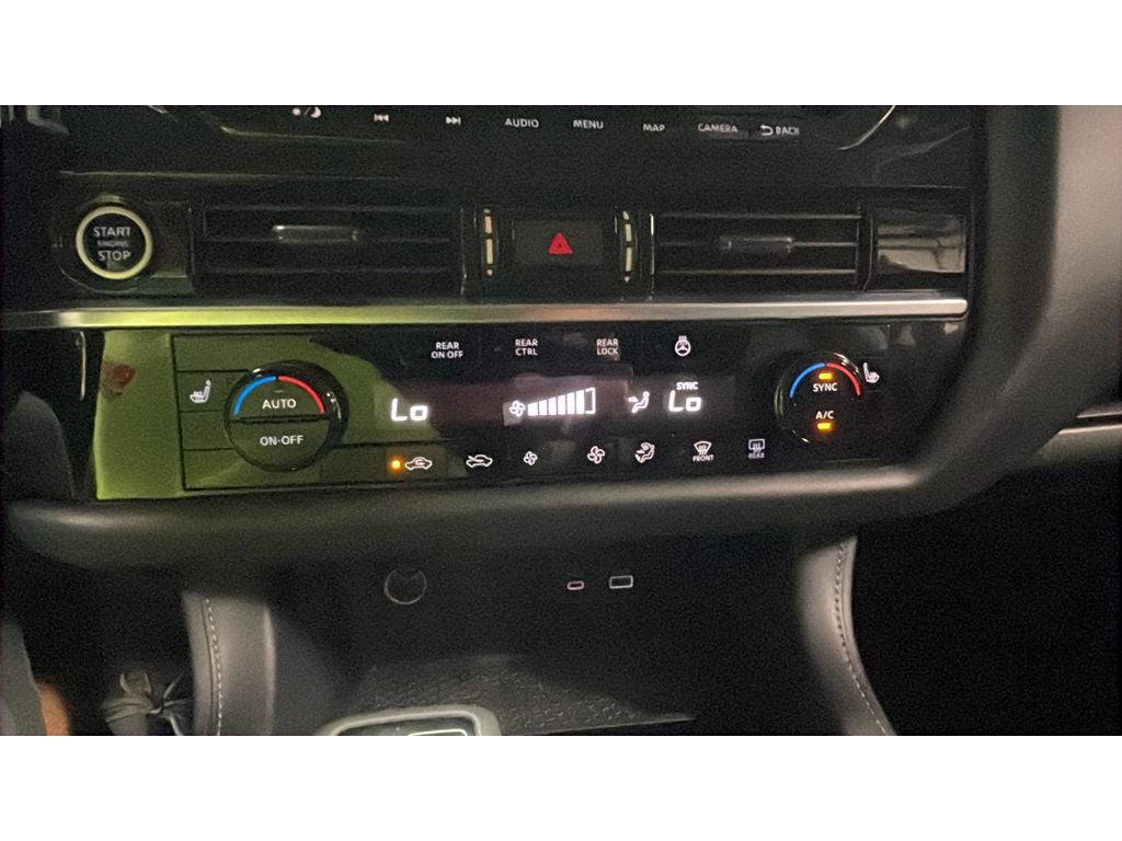 2024 Nissan Pathfinder SL 4WD