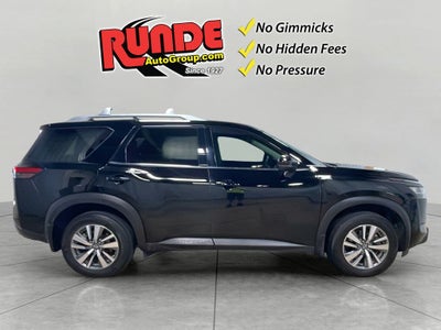 2024 Nissan Pathfinder SL 4WD