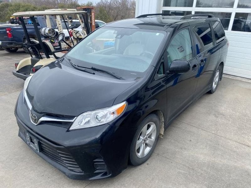2019 Toyota Sienna LE Auto Access Seat