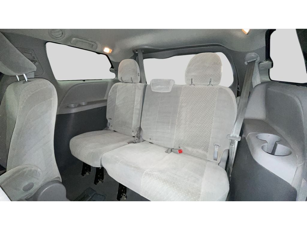 2019 Toyota Sienna LE Auto Access Seat