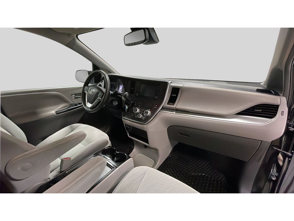 2019 Toyota Sienna LE Auto Access Seat