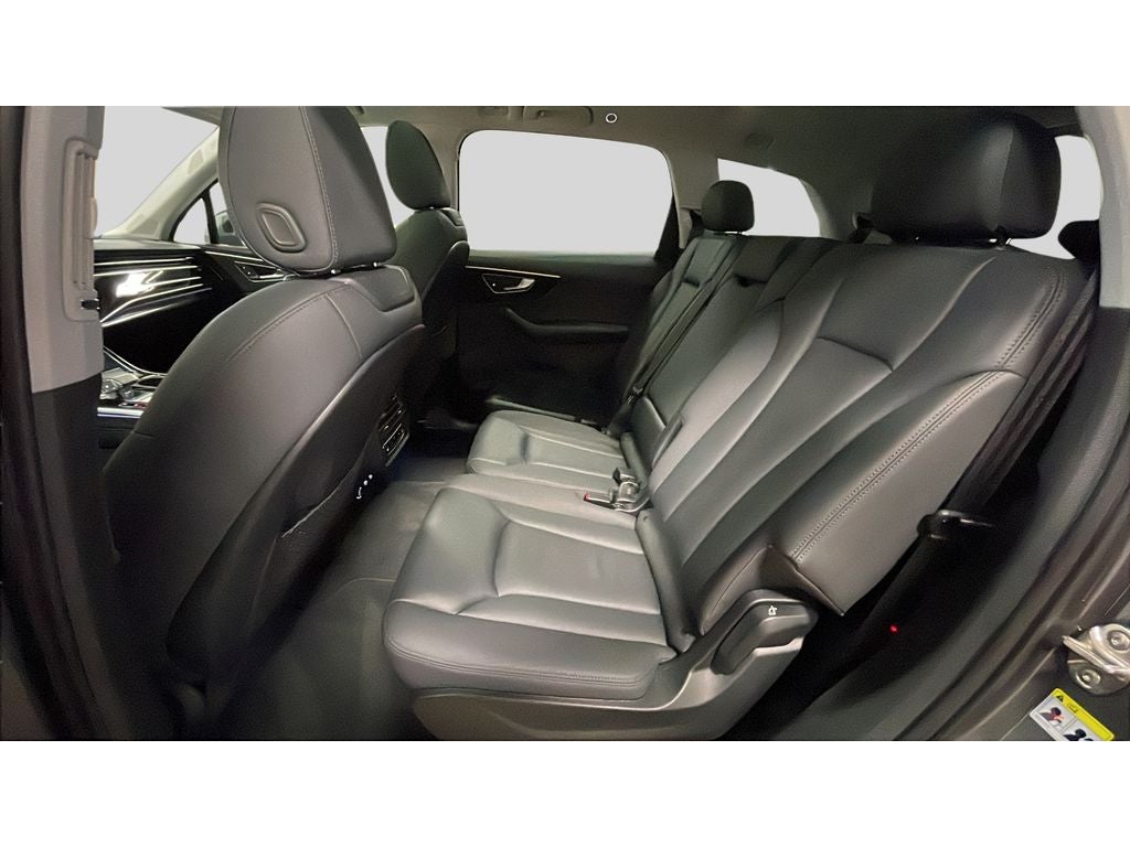 2020 Audi Q7 Premium Plus