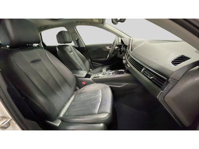 2017 Audi A4 Season of Audi Premium