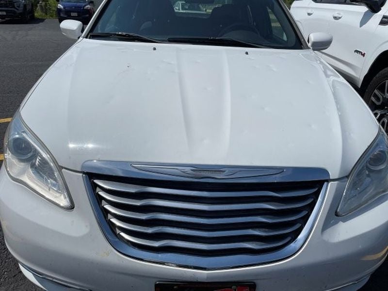 2013 Chrysler 200 Touring