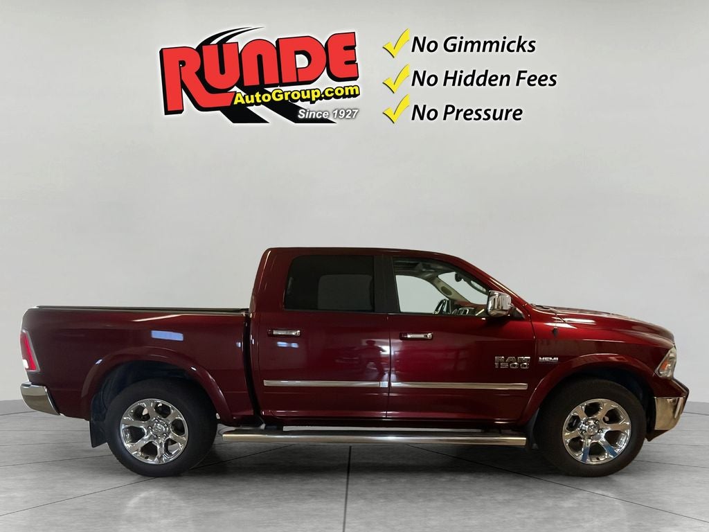 2017 RAM 1500 Laramie Crew Cab 4x4 5'7" Box