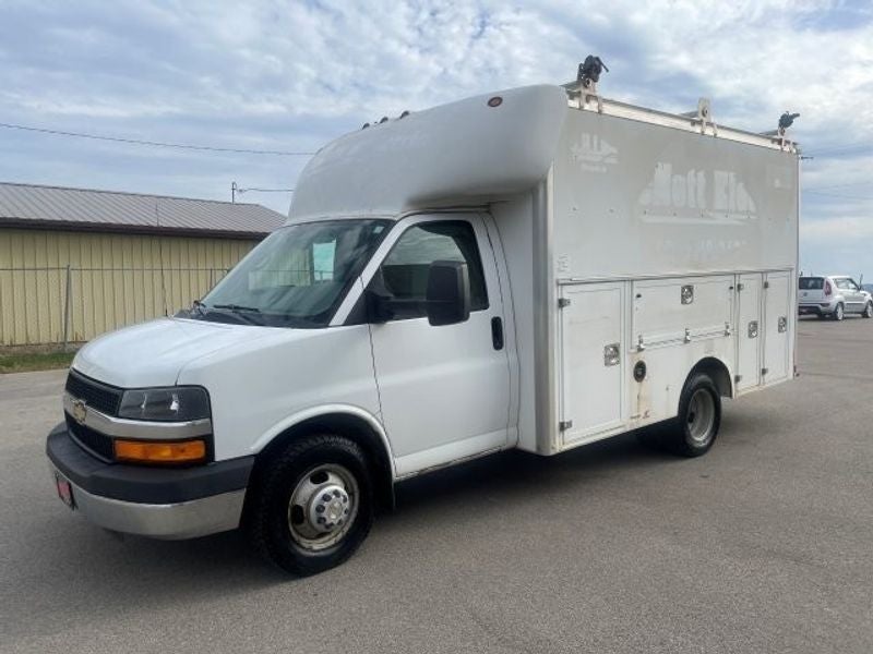 2015 Chevrolet Express Cutaway 3500 1WT
