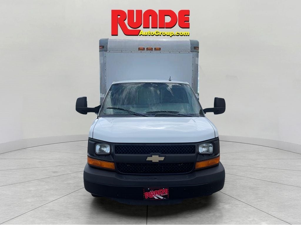 2014 Chevrolet Express Cutaway 3500 1WT